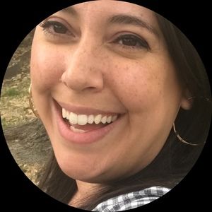 Meet your Posher, Raquel